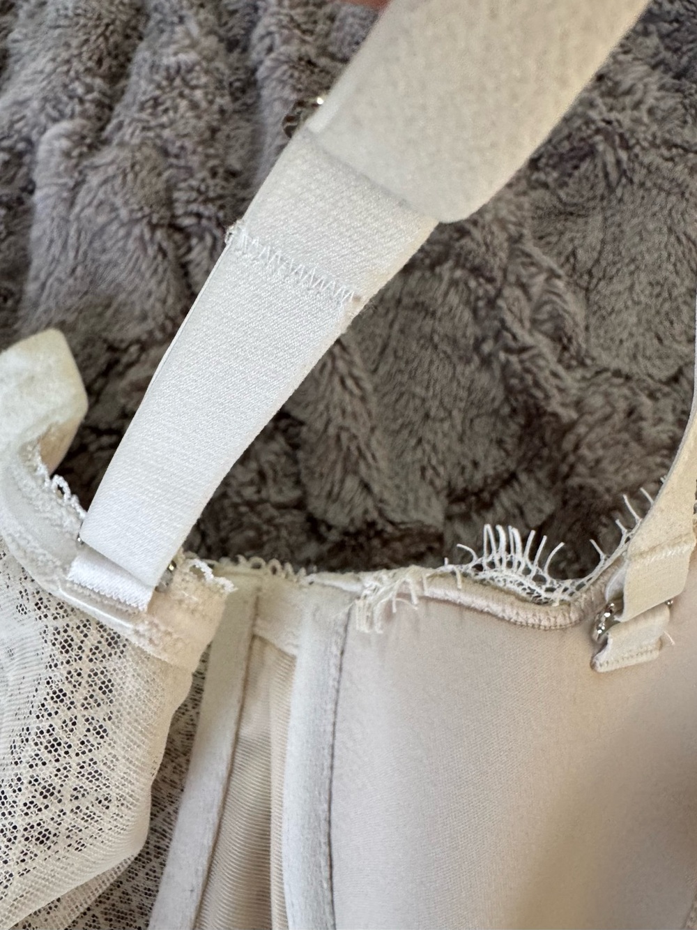 Victoria's Secret Cream Lace Longline Balconette Bra - Picture 7 of 9